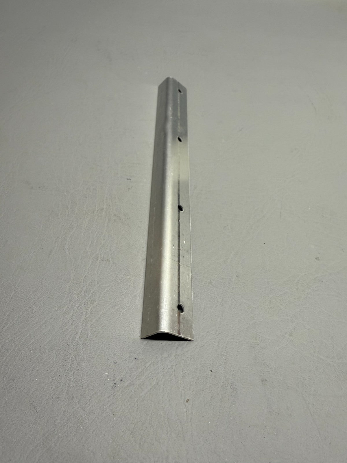 87416-002 Piper Angle