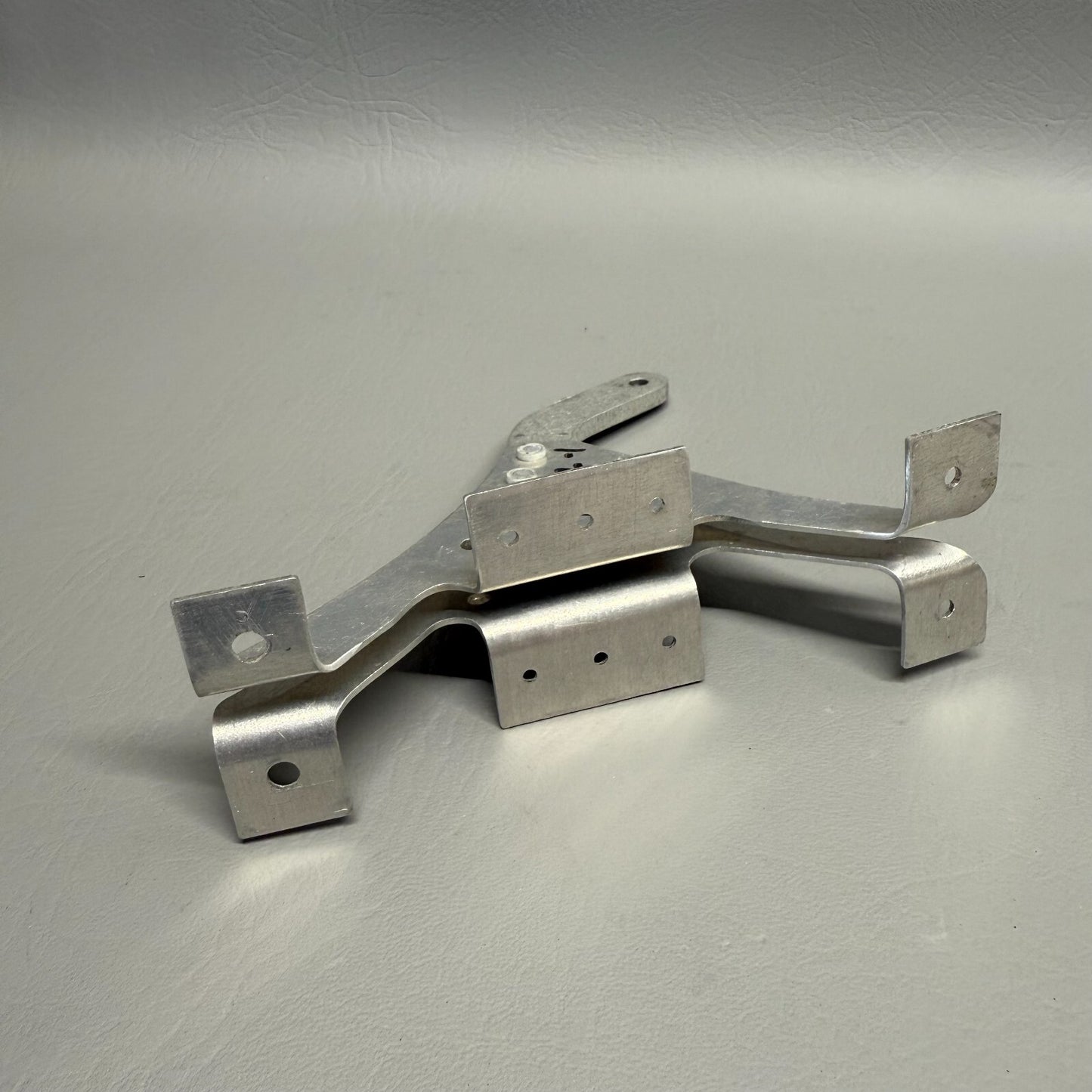 1217012-1 Cessna T210/P210 Nose Gear Door Bracket Assy (NEW)