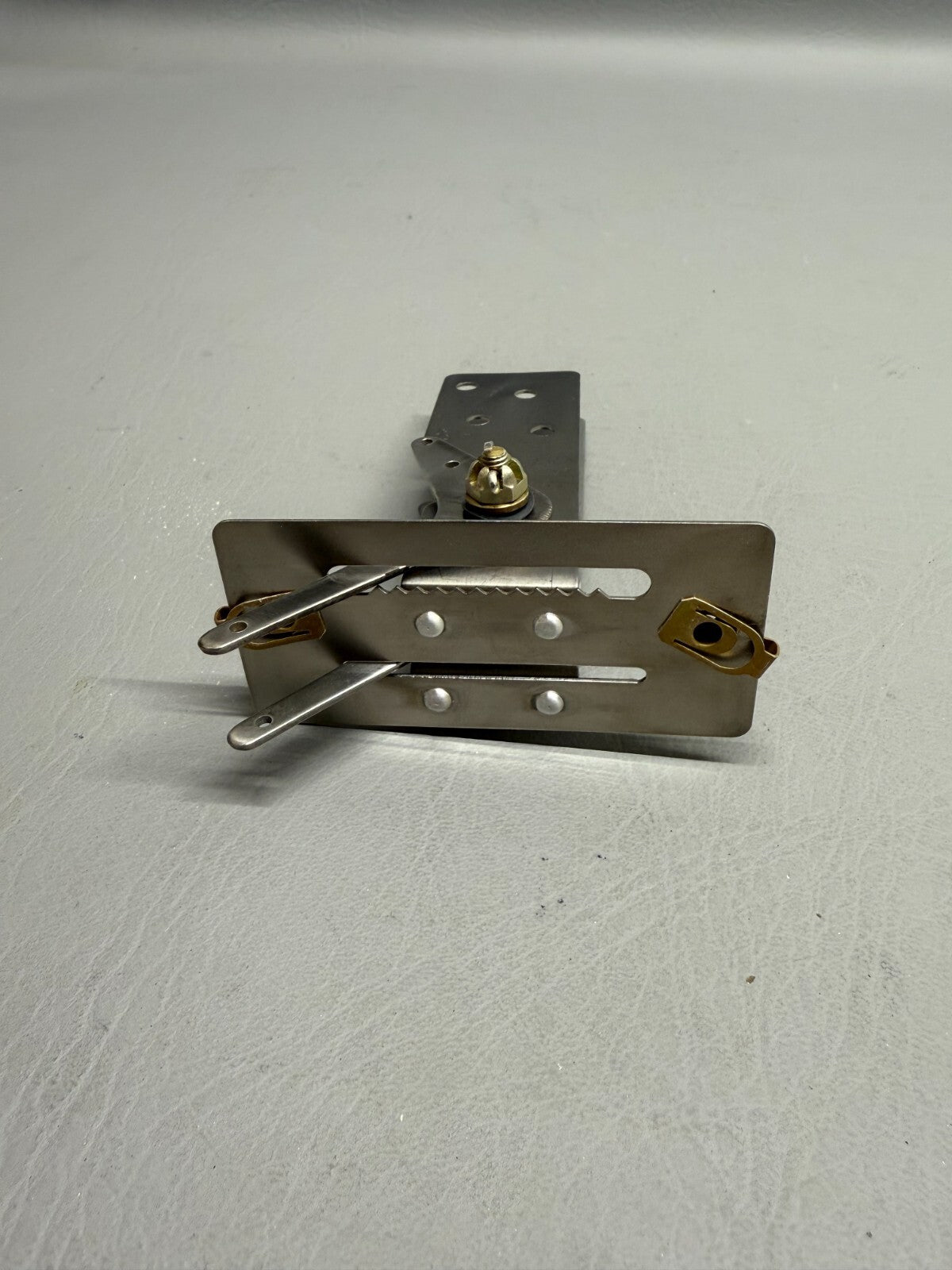 Piper PA28 Heat and Defrost Levers P/N 79863-003