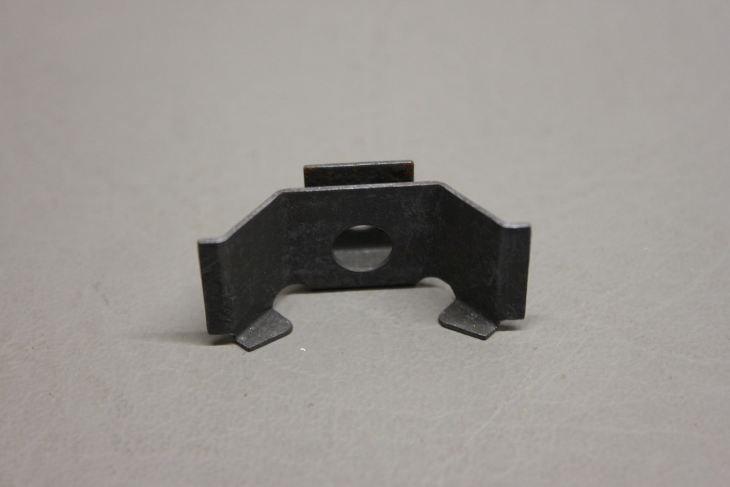 9525384 Goodyear Clip (Set of 5)