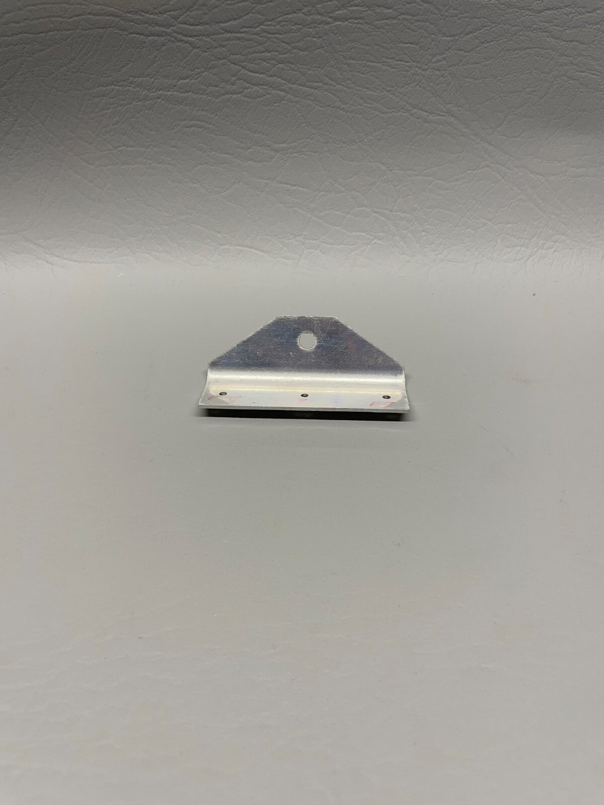 Cessna Angle P/N 0713070-12 (NEW)