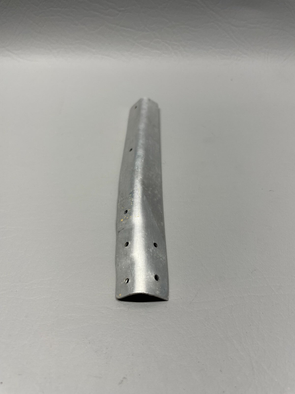Cessna 180/182/185 Angle P/N 0752000-137 (NEW)