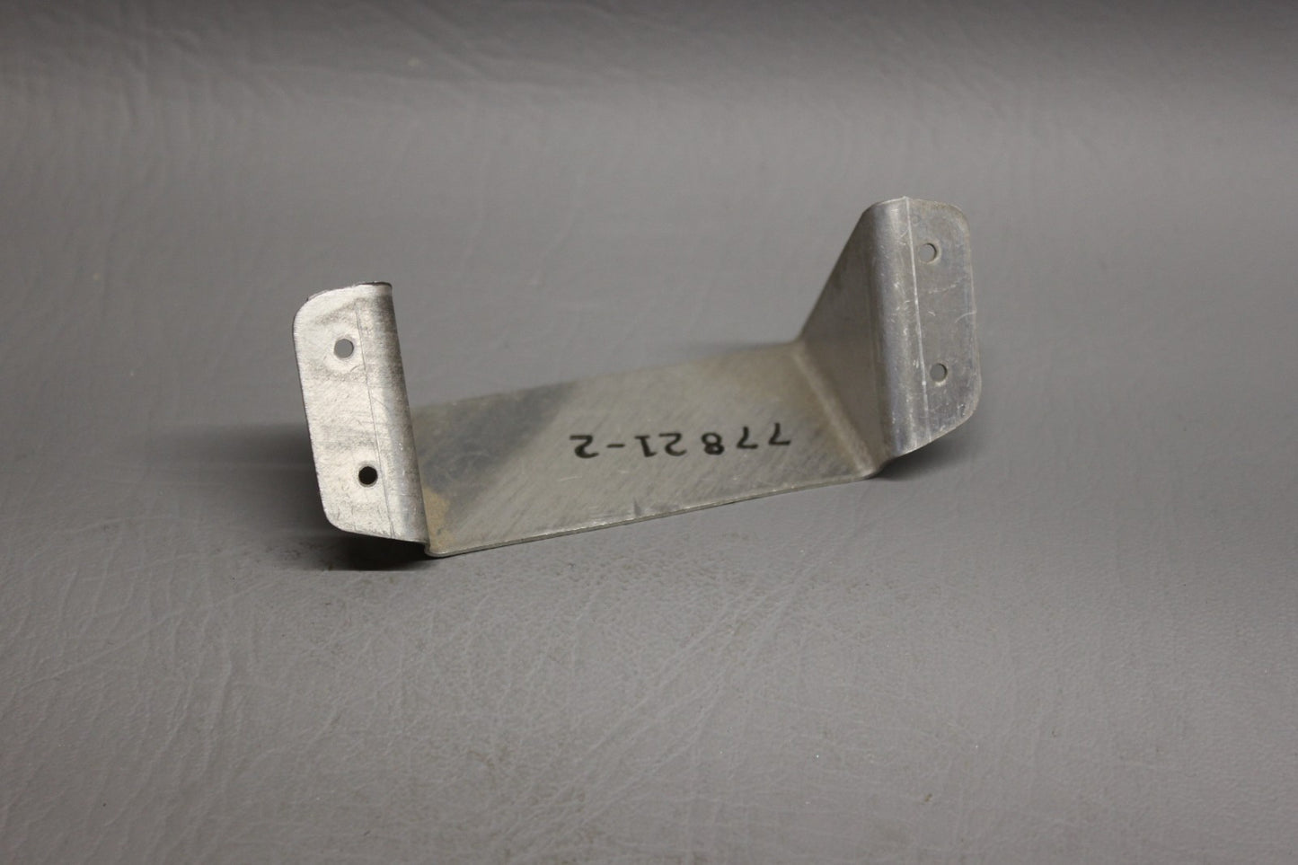 77821-002 Piper Scoop