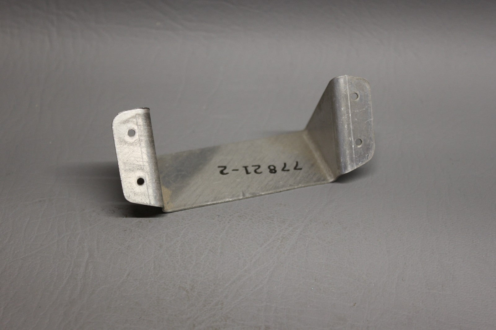 77821-002 Piper Scoop