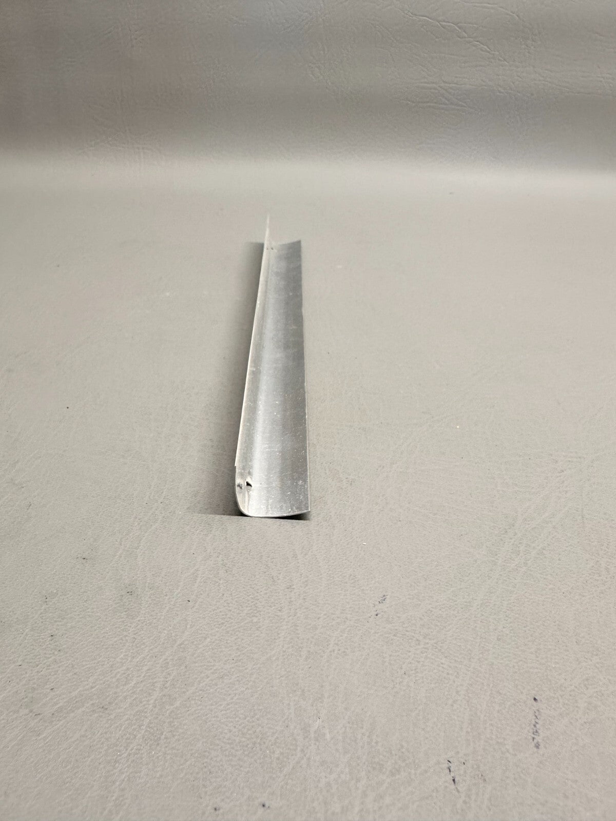 1231000-7 Cessna Leading Edge Stiffener