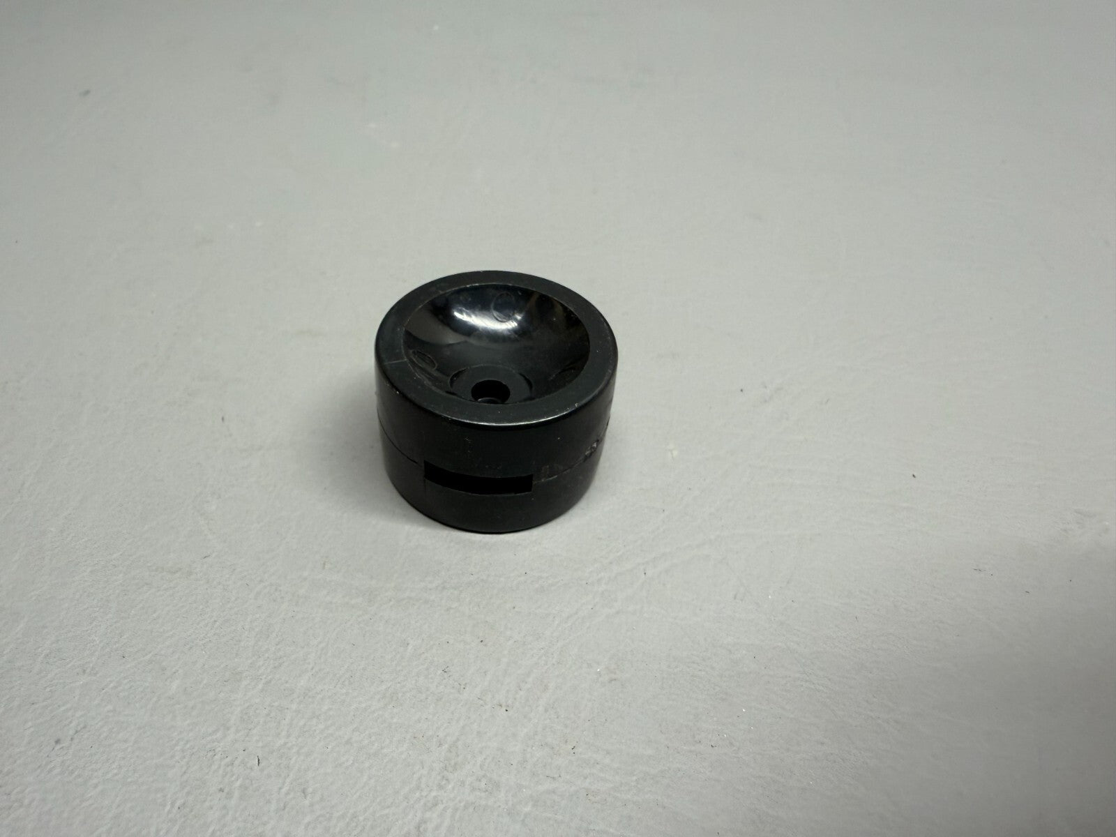 Piper Knob P/N 77439-002
