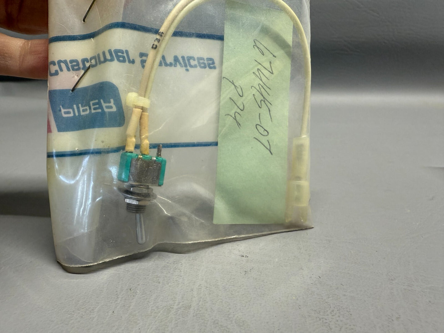 Piper Aircraft Switch Assy P/N 67445-007 67445-07