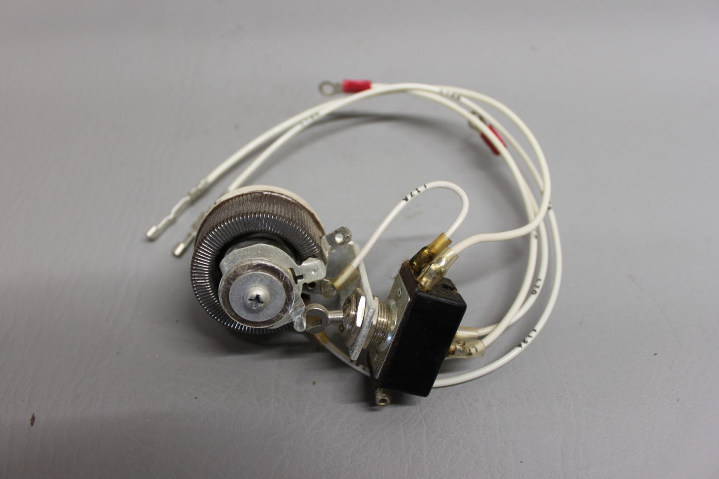 64391-000 Piper Switch