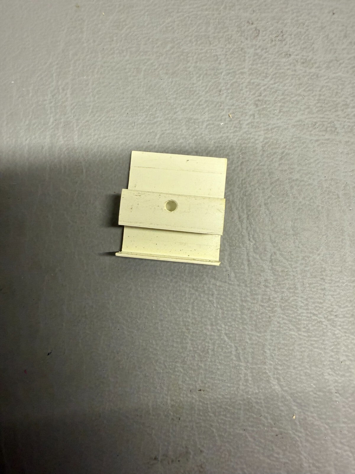 2413228-5 Bombardier Learjet Bracket