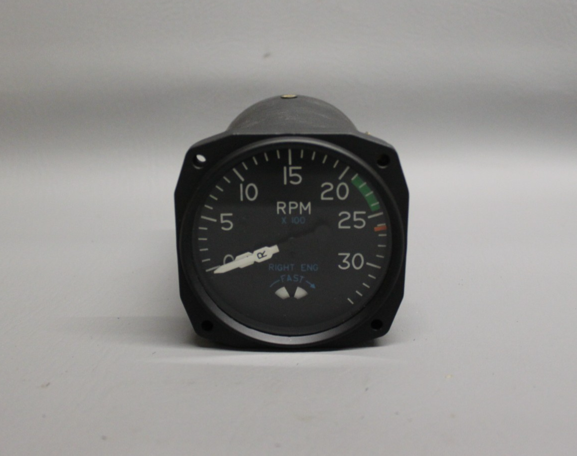 C668016-0102 Instruments Inc. Dual Tachometer Alt P/N 512-02 (OVERHAULED)