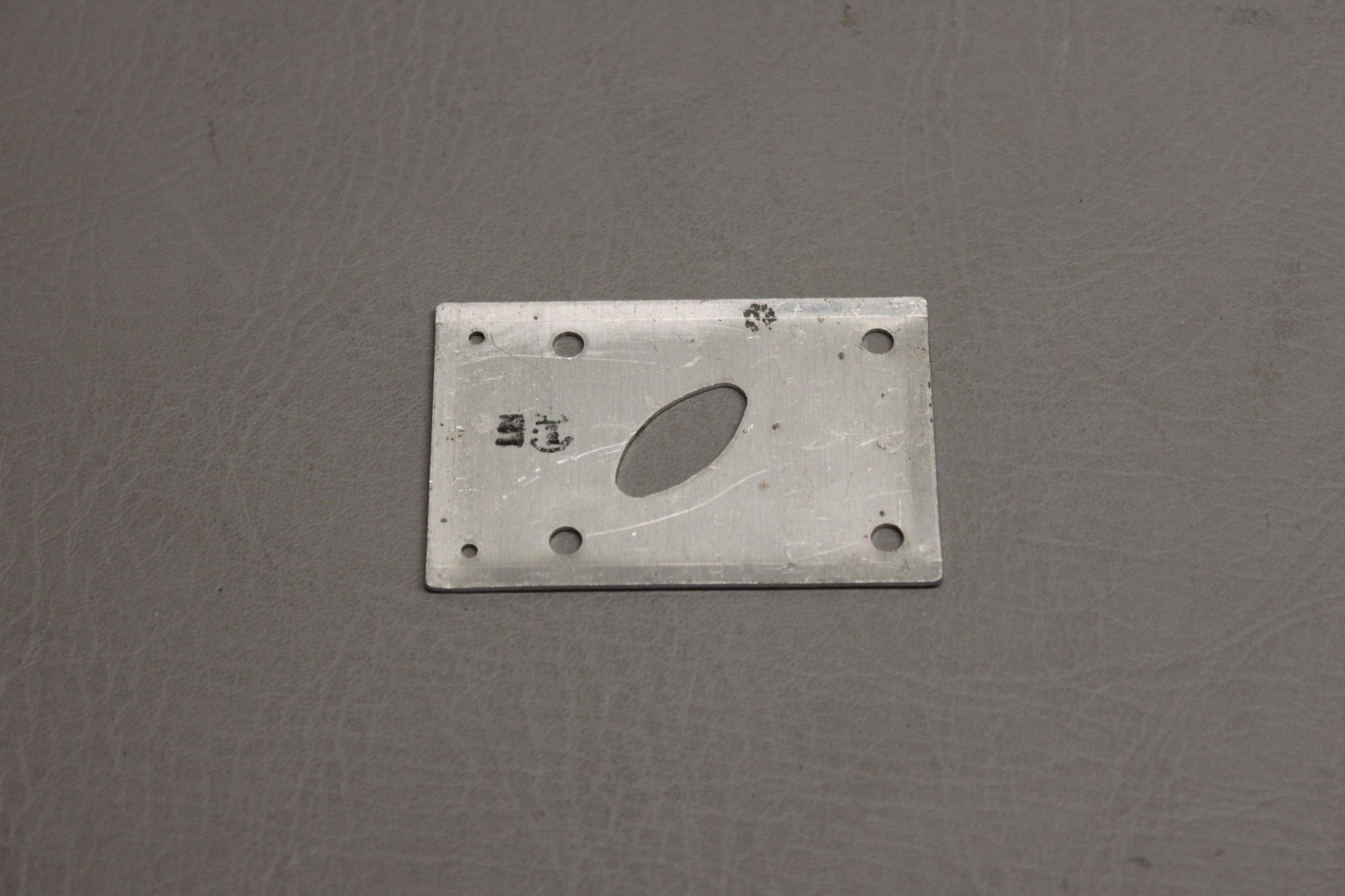 0700072-3 Cessna Plate