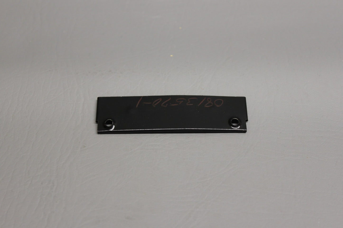 0813570-1 Cessna Holder
