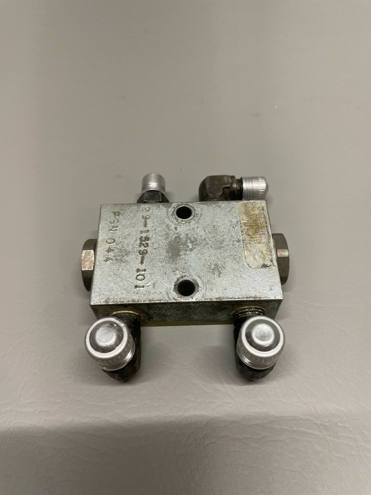 Aircraft Valve Assy P/N 29-1529-101