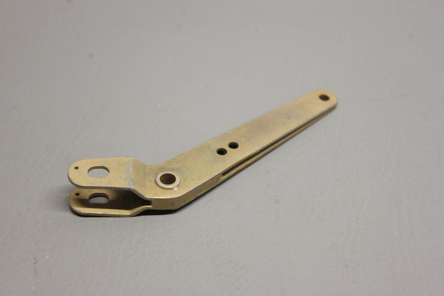 96-420033-47 Beechcraft A36 Bellcrank Cabin Door Latch