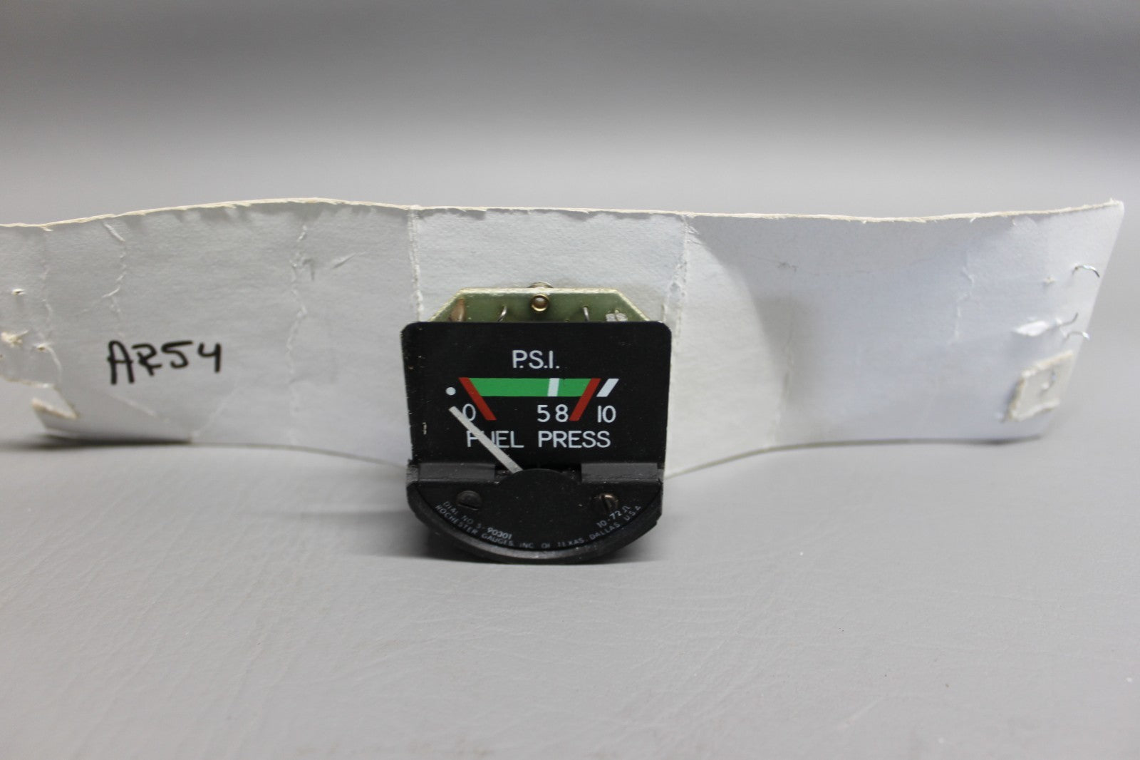 5-90301 Rochester Fuel Pressure Indicator