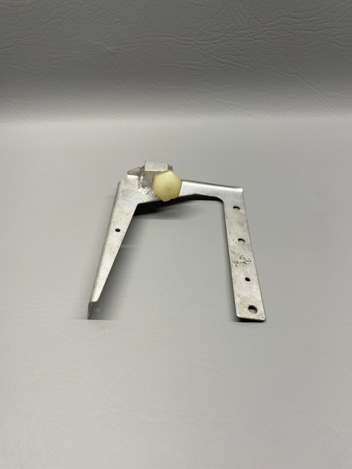 Cessna 210 Baggage Door Stop Assy P/N 1211644-8 (NEW)