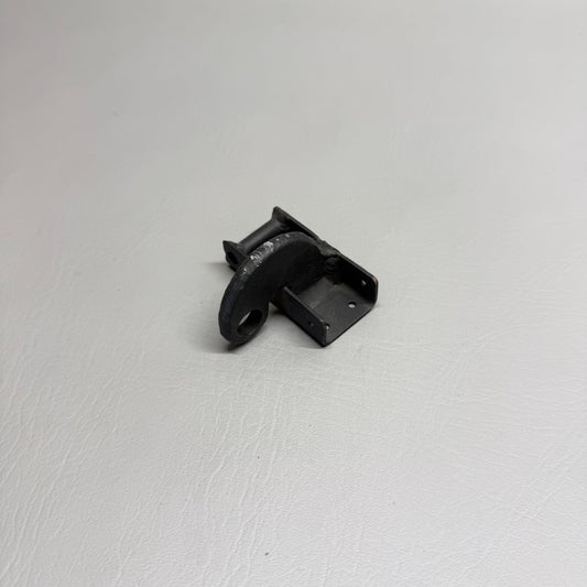 62415-000 Piper Upper Door Hinge Bracket Assy
