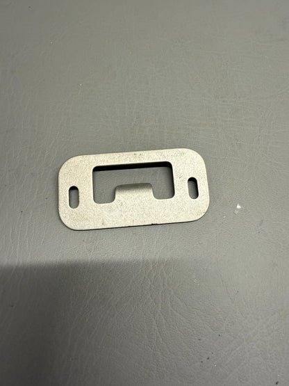 44669-000 Piper Door Catch