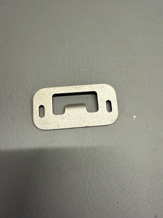 44669-000 Piper Door Catch