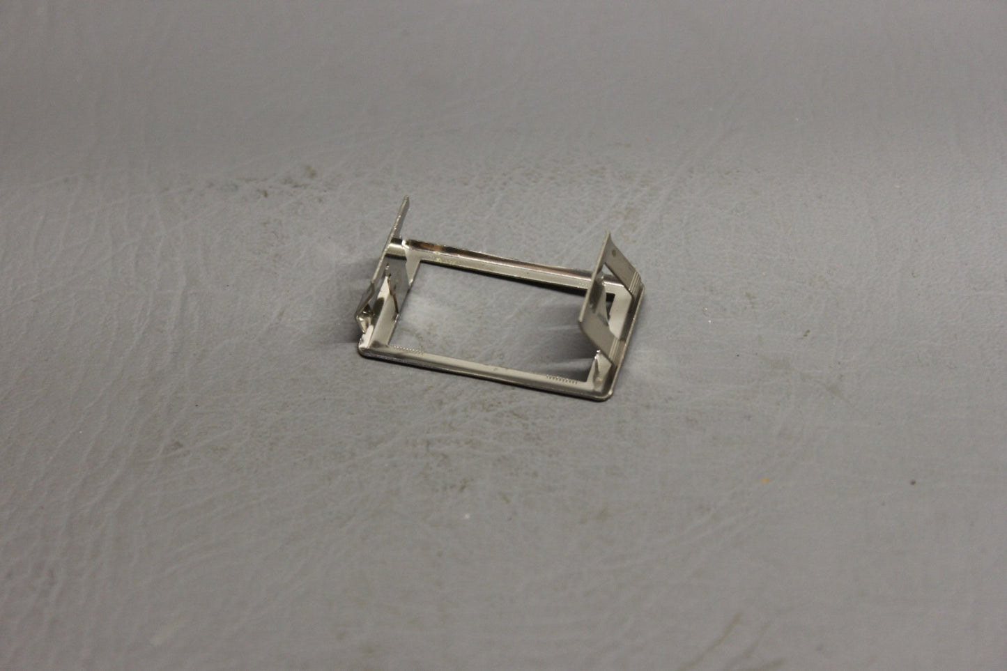 758-132 Piper Bracket