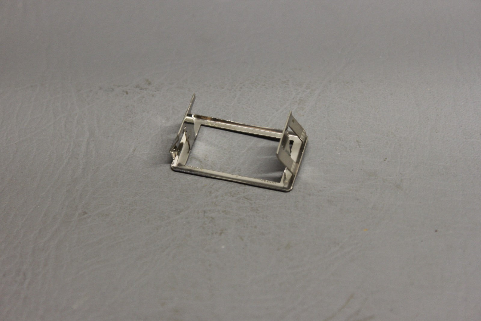 758-132 Piper Bracket