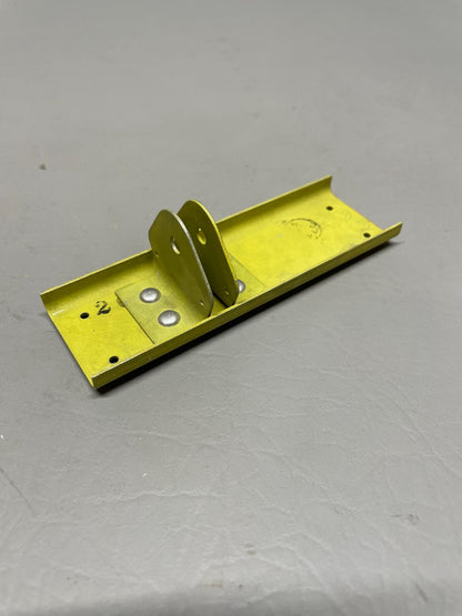 Piper Support Assy P/N 26111-002