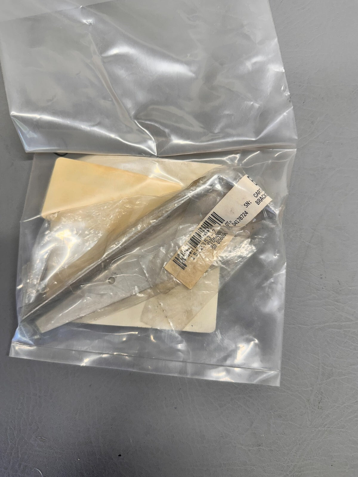 1512353-7 Cessna Bracket(NEW)