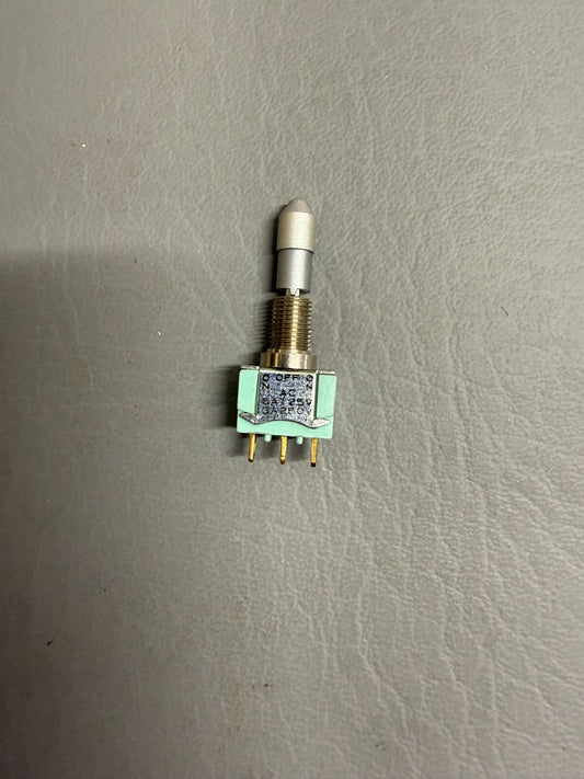 587-956 Piper Switch