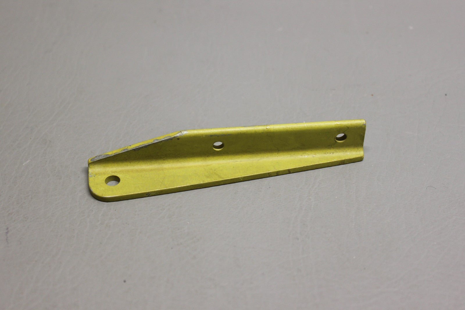 17103-002 Piper Bracket