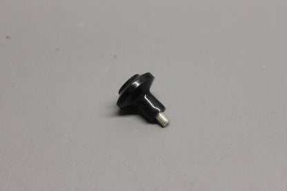 S1982-1 Cessna Knob