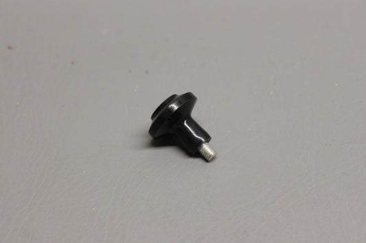 S1982-1 Cessna Knob