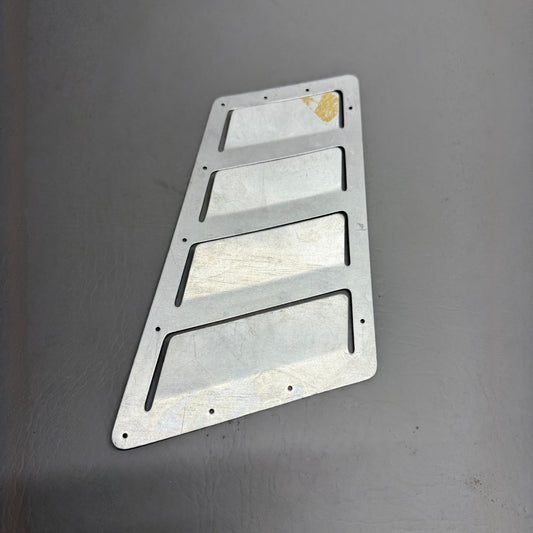 1213309-3 Cessna Cowl Louver