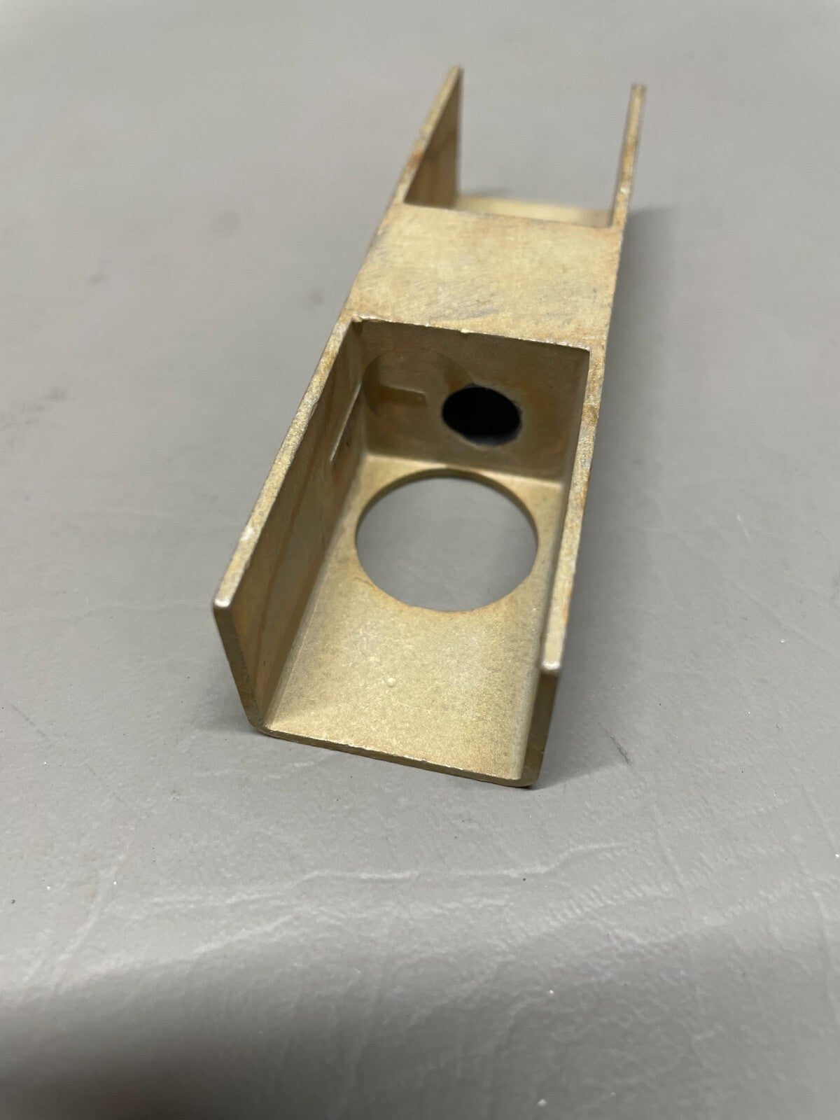 Cessna Lock Housing Assy P/N 5119219-481
