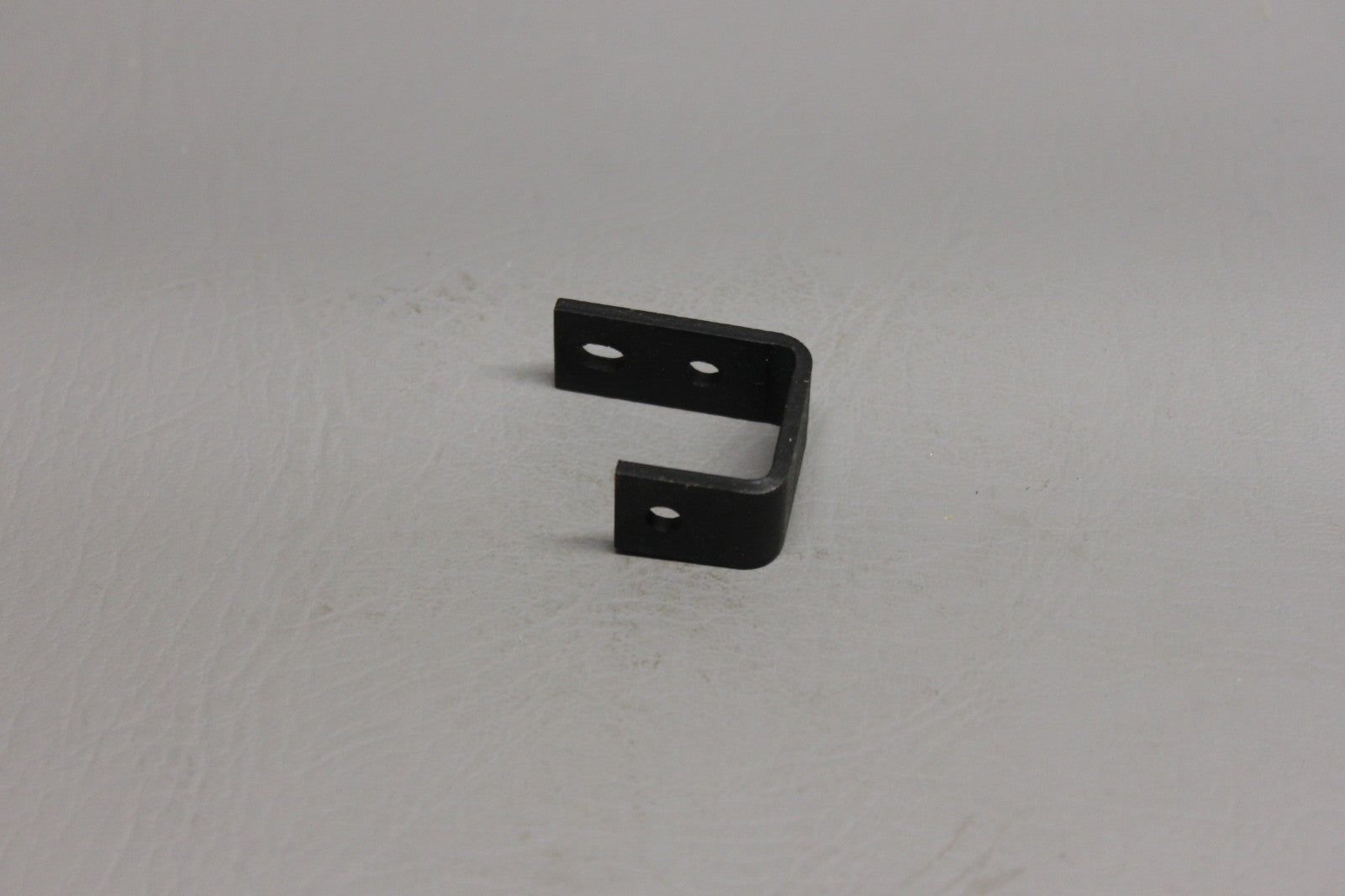 99929-000 Piper Bracket