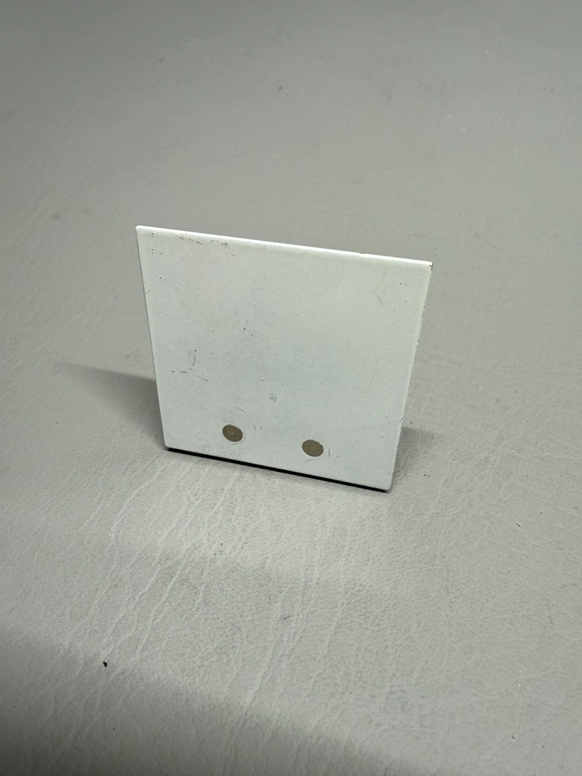 13904-000 Piper Vent Door Vacuum Pump Plate