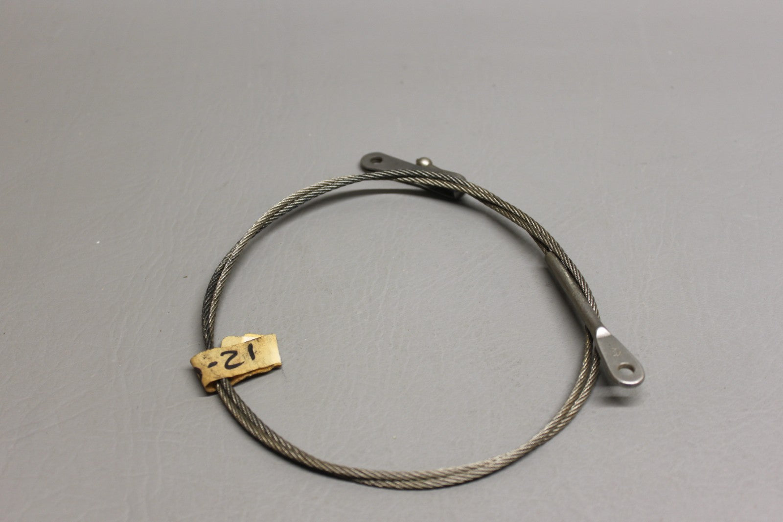 1660300-21 CABLE (Flap Retract to Lever)