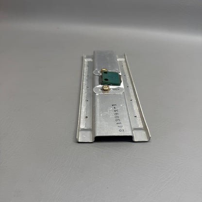 2413093-1 Cessna Stop Assembly