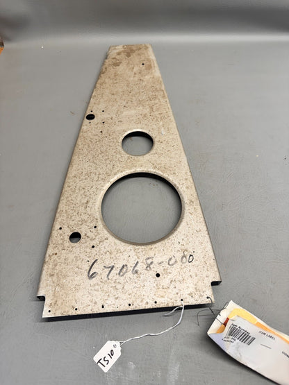 67068-000 Piper Rib