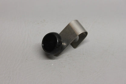 78725-002 Piper Knob
