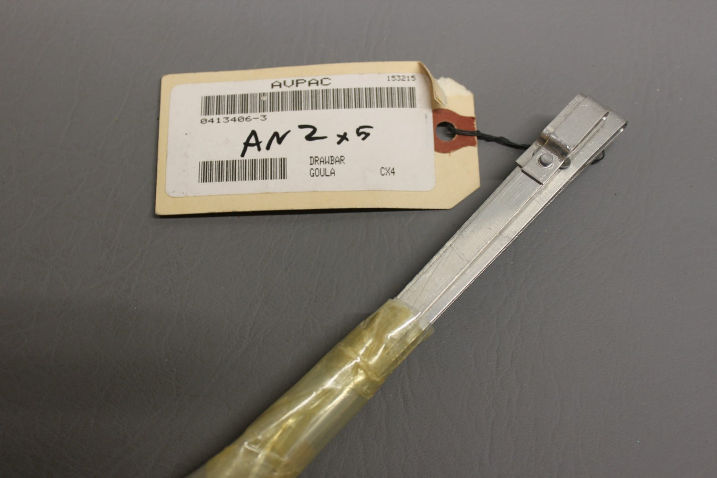 0413406-3 Cessna Door Latch Drawbar (ALT P/N 0413406-8)