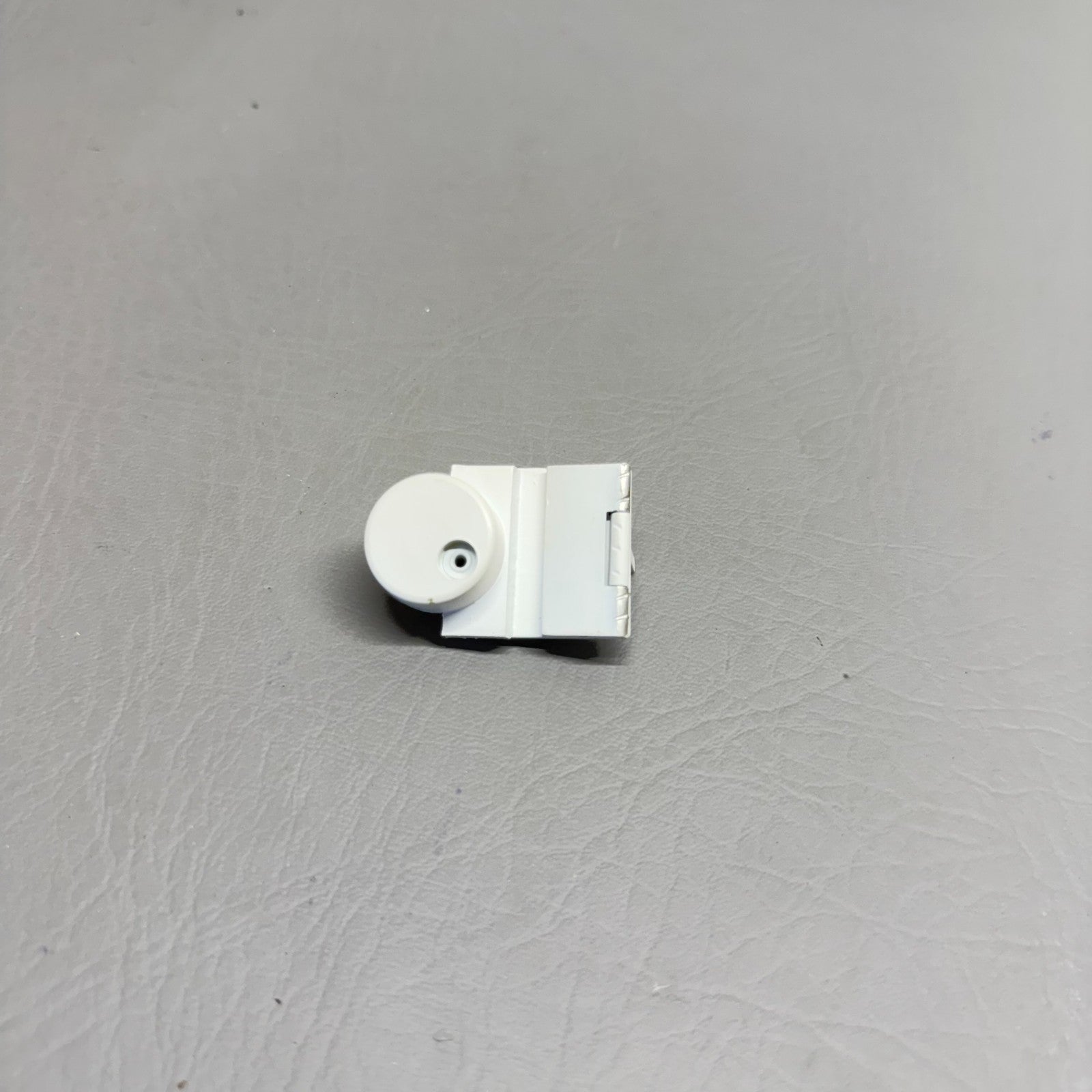 2413335-3 Cessna Bracket