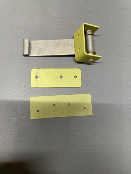 Aircraft Latch Assy P/N 38-410018 (NEW)