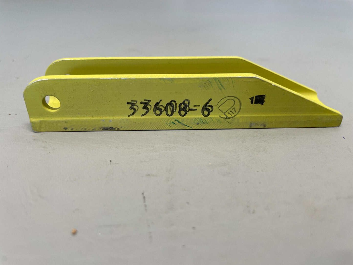 Piper Hinge Bracket P/N 33608-6