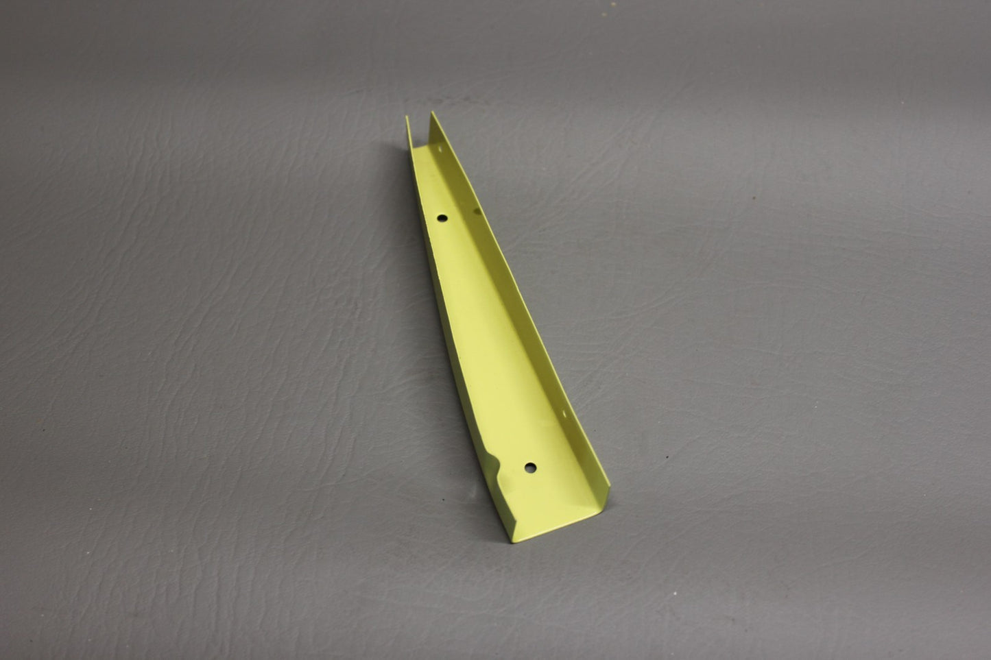 35-660043-10 Beech Control Rib Tab Assy with 8130
