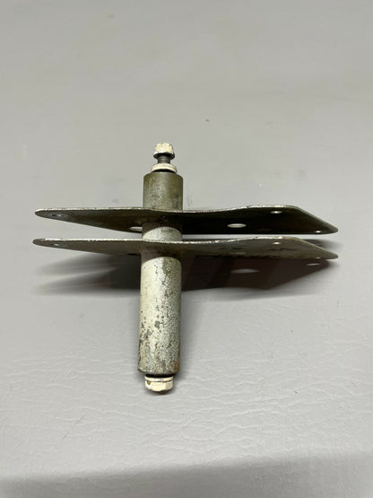 Cessna A185F/172N Aileron Bellcrank Assy LH P/N 0422430-1