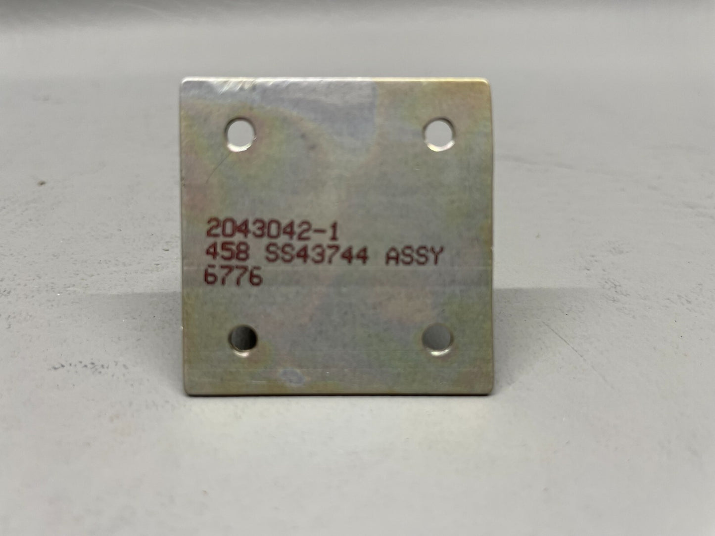 Cessna Nose Gear Door Tee Assy P/N 2043042-1 (NEW)