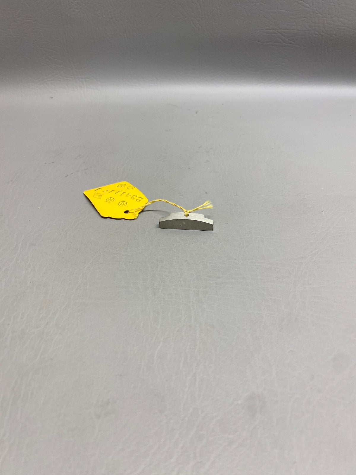 2341117-1 Cessna Clip