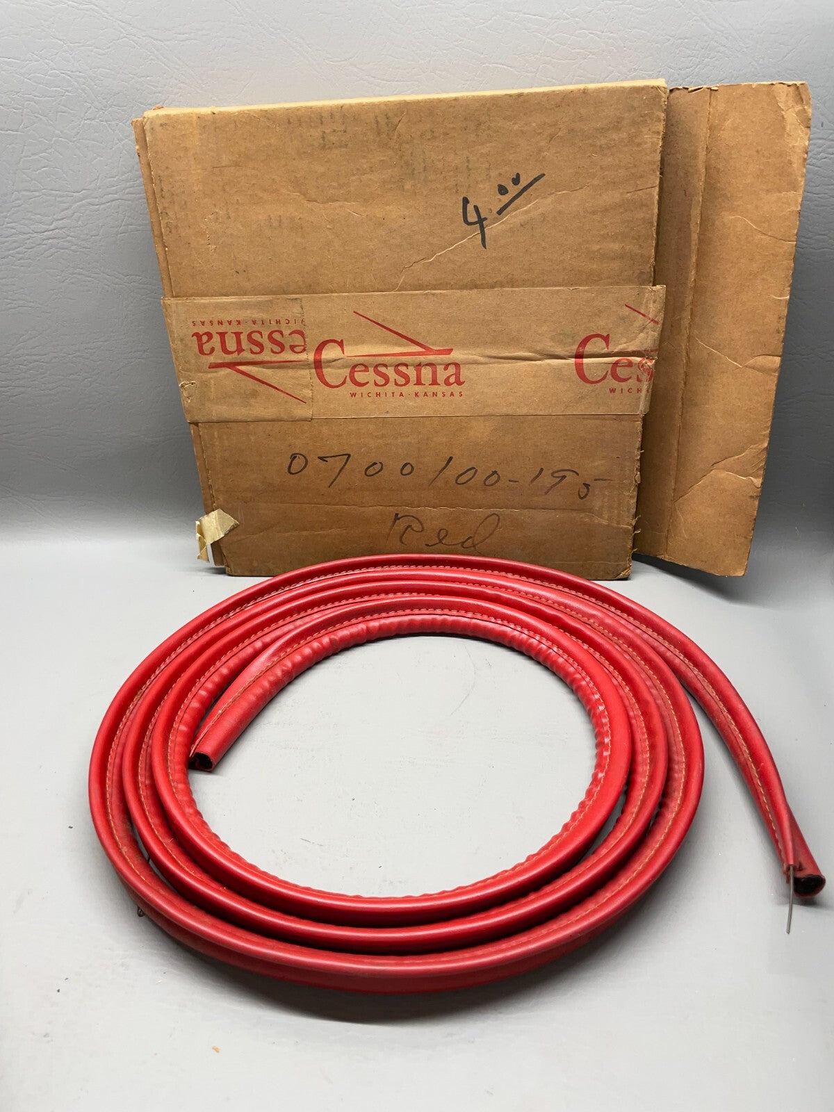 Cessna Windlace Seal P/N 0700100-195 (NEW)