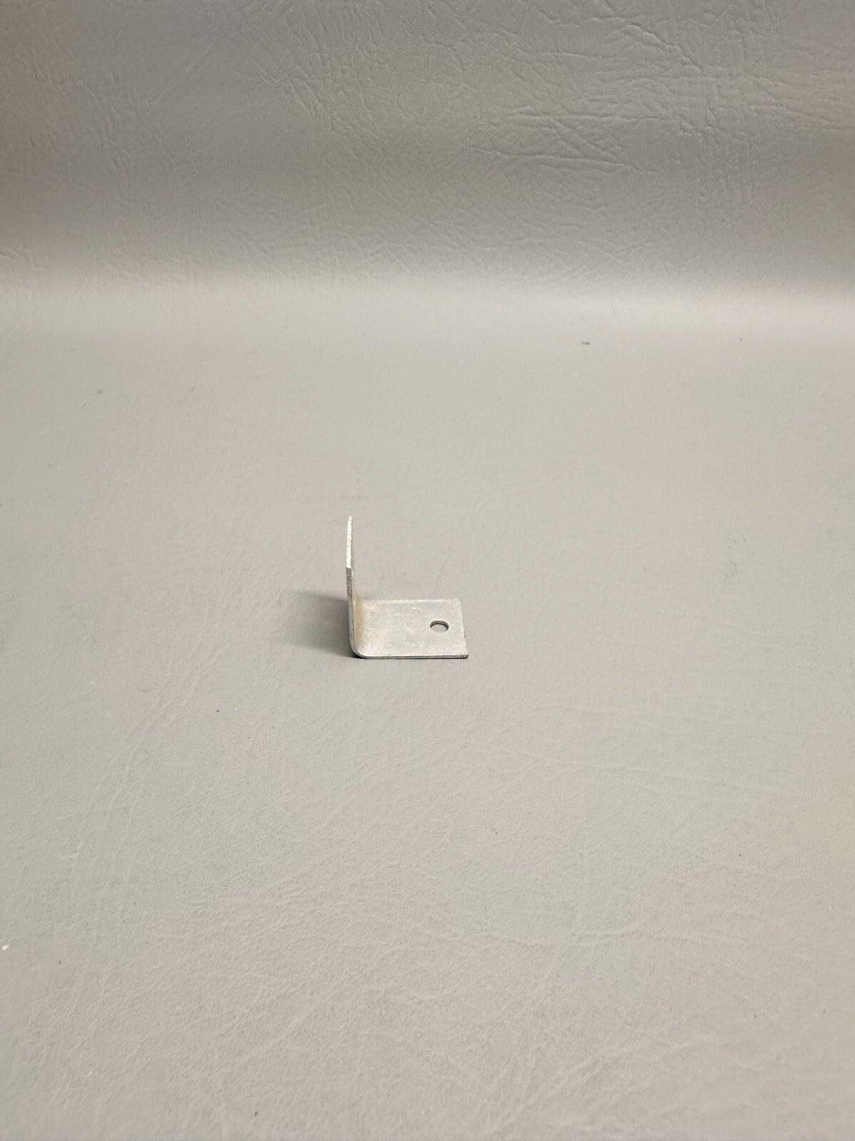 62139-000 Piper Clip