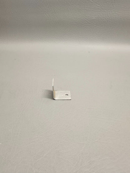 62139-000 Piper Clip